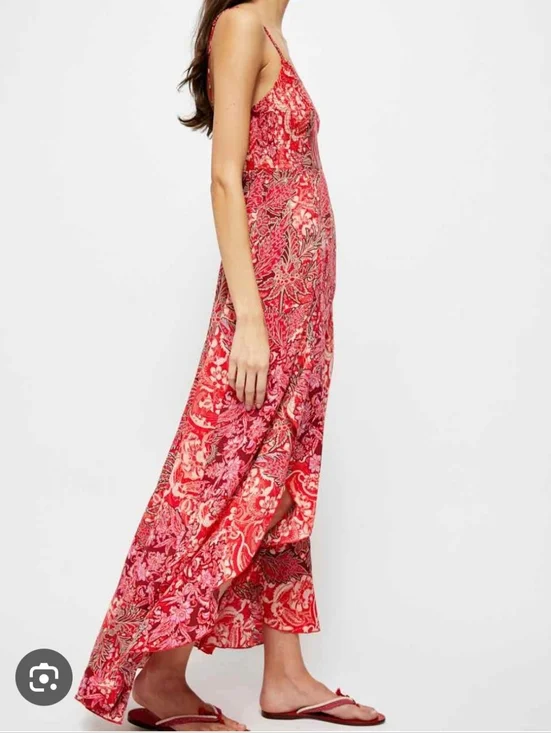 Free Peiple Red Floral Maxi Dress with Spaghetti Straps - Picture 3 of 16